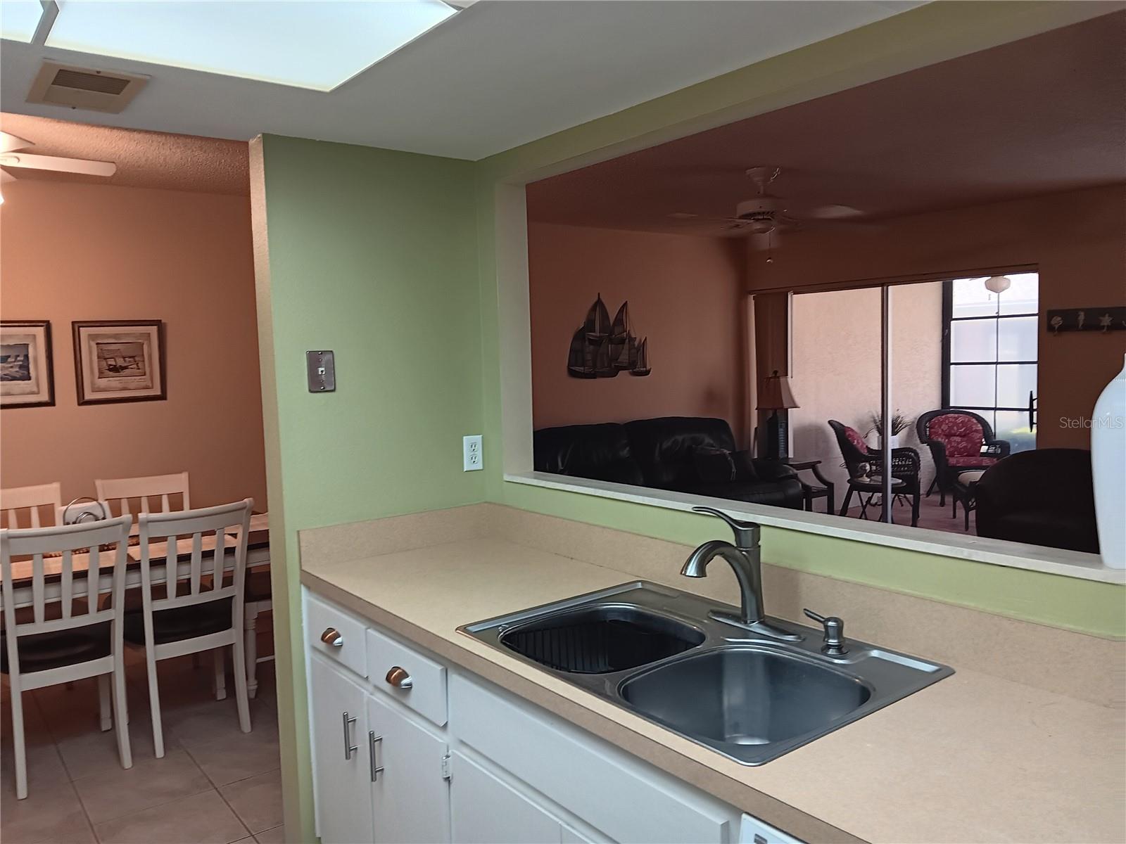 8150 Braddock Cir #3 Property Photo 8