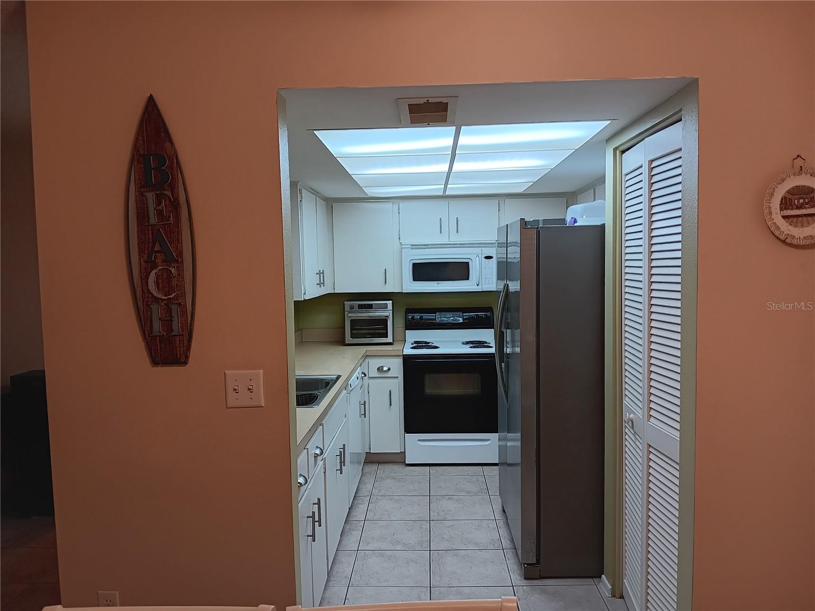 8150 Braddock Cir #3 Property Photo 9