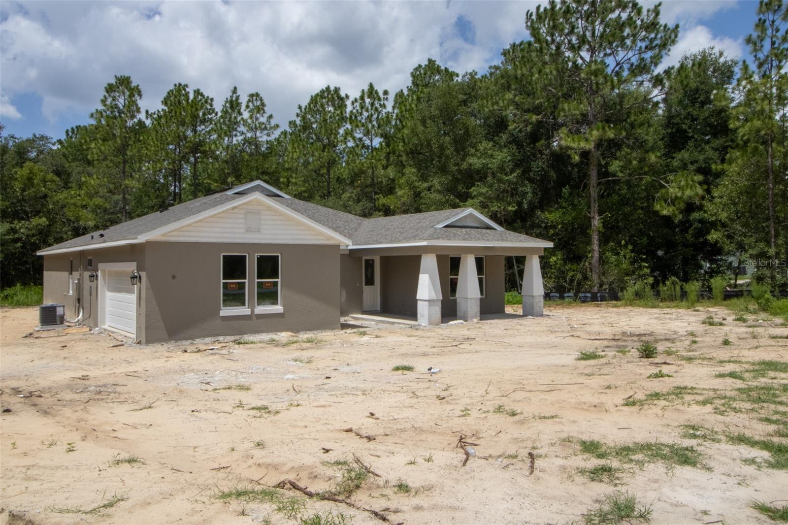 5020 N Peppermint Dr Property Photo 1