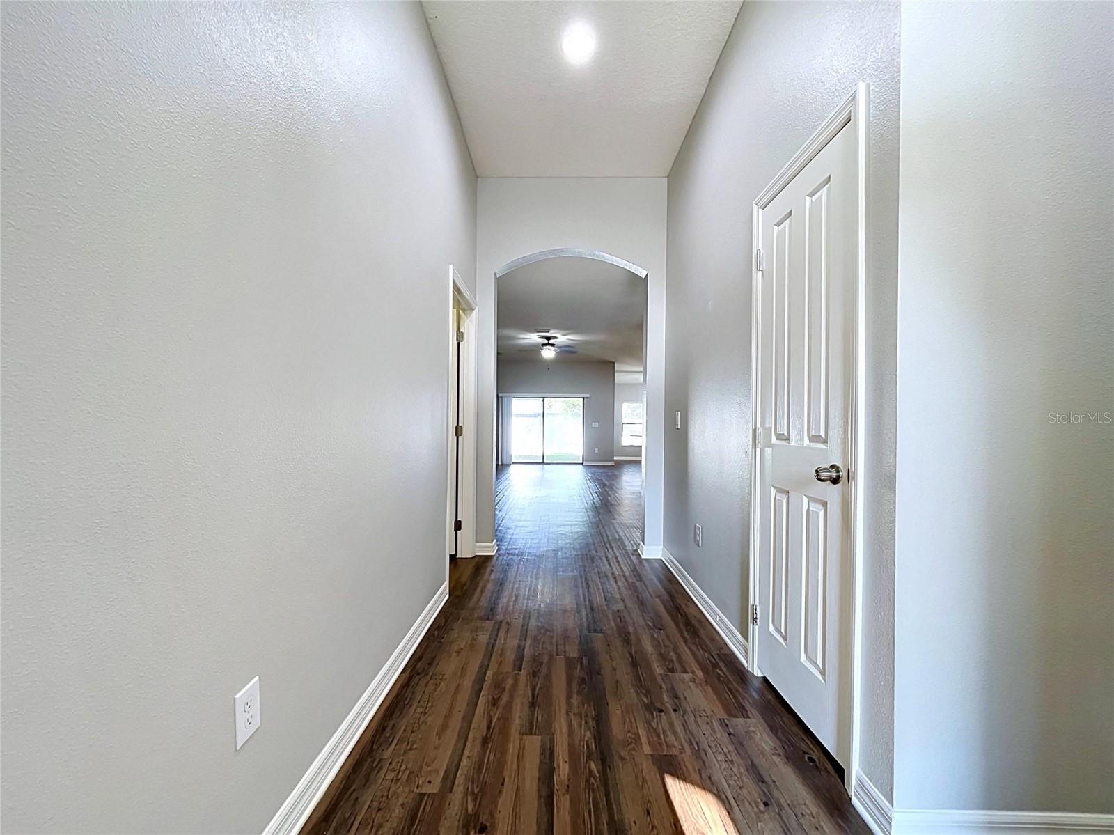 667 Hartford Heights St Property Photo 6