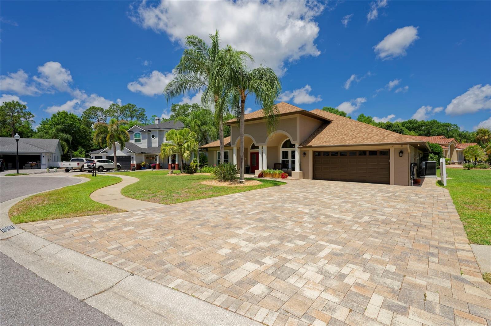 8115 Montock Ct Property Photo 4