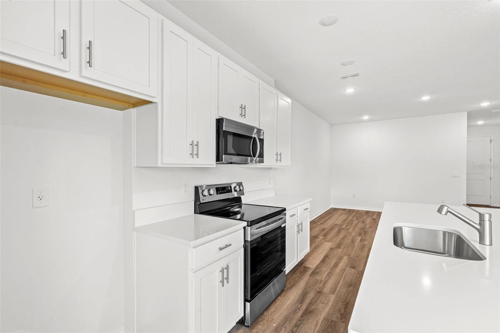 4899 Winding River Rd Property Photo 14