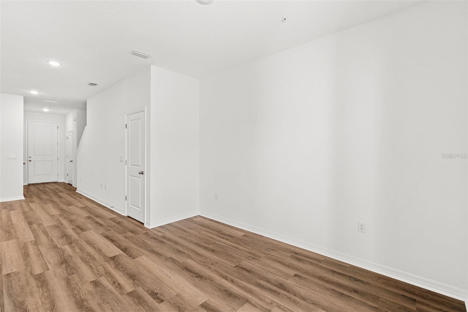 4899 Winding River Rd Property Photo 17