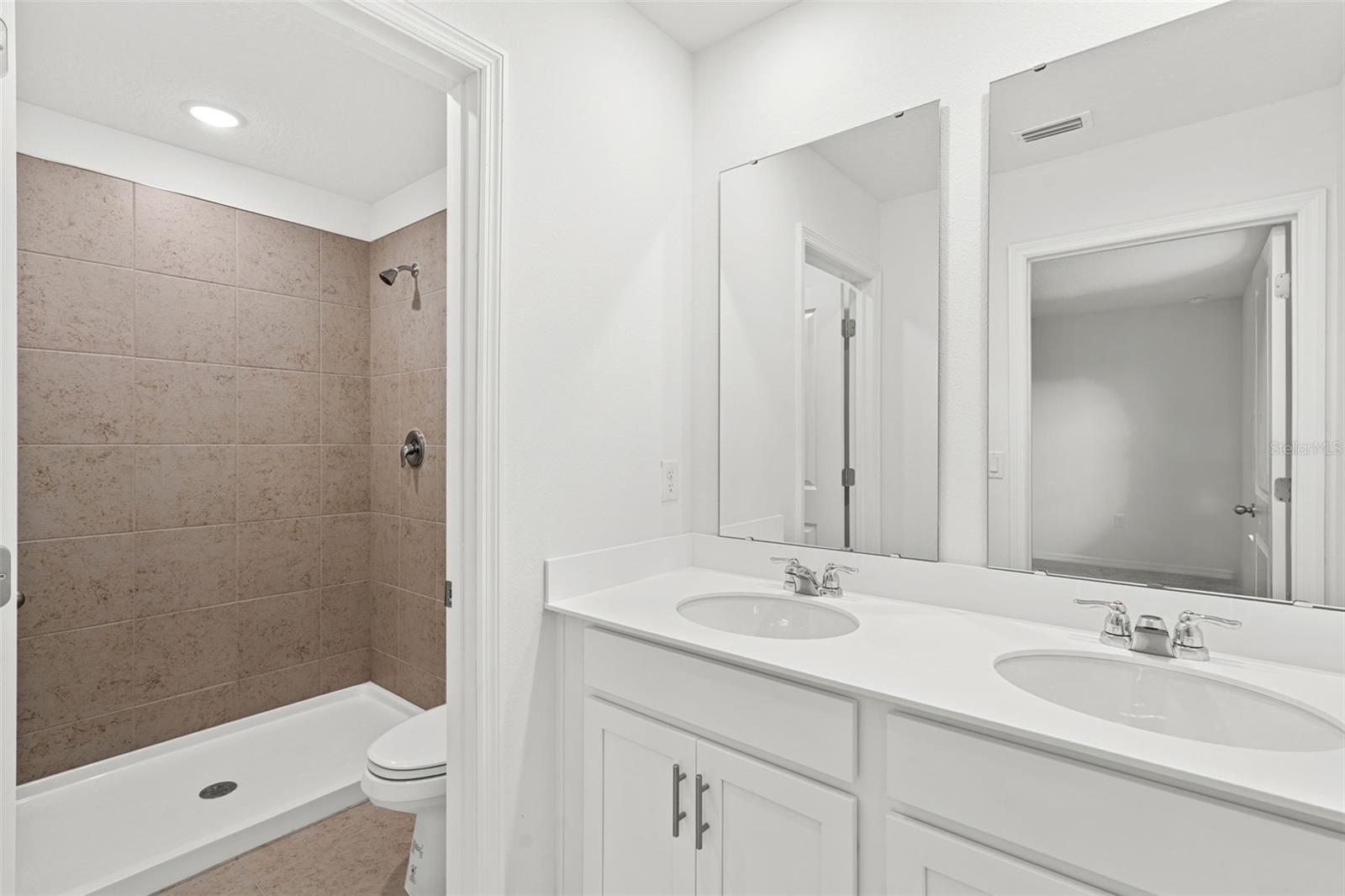 4899 Winding River Rd Property Photo 25