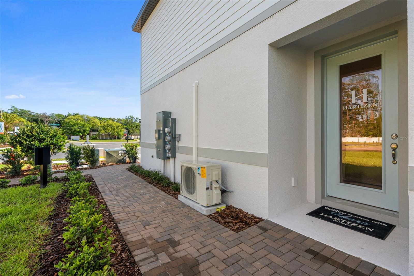 4923 Winding River Rd Property Photo 2