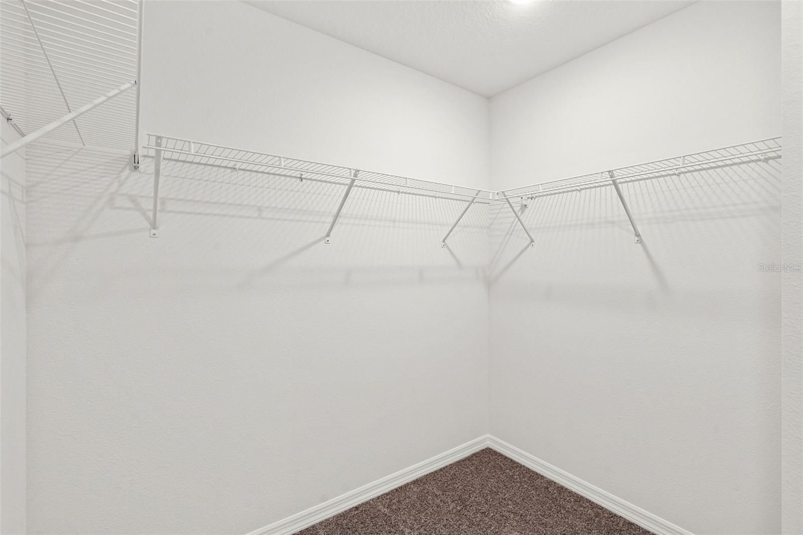 4923 Winding River Rd Property Photo 21