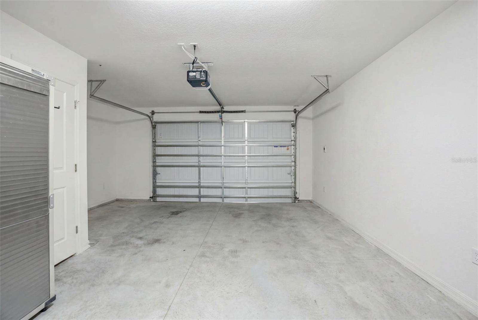 862 Spring Ave Property Photo 37