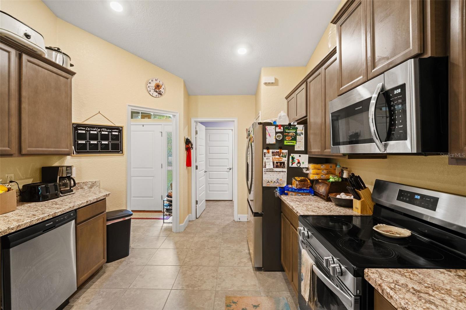 18336 Macek Rd Property Photo 11