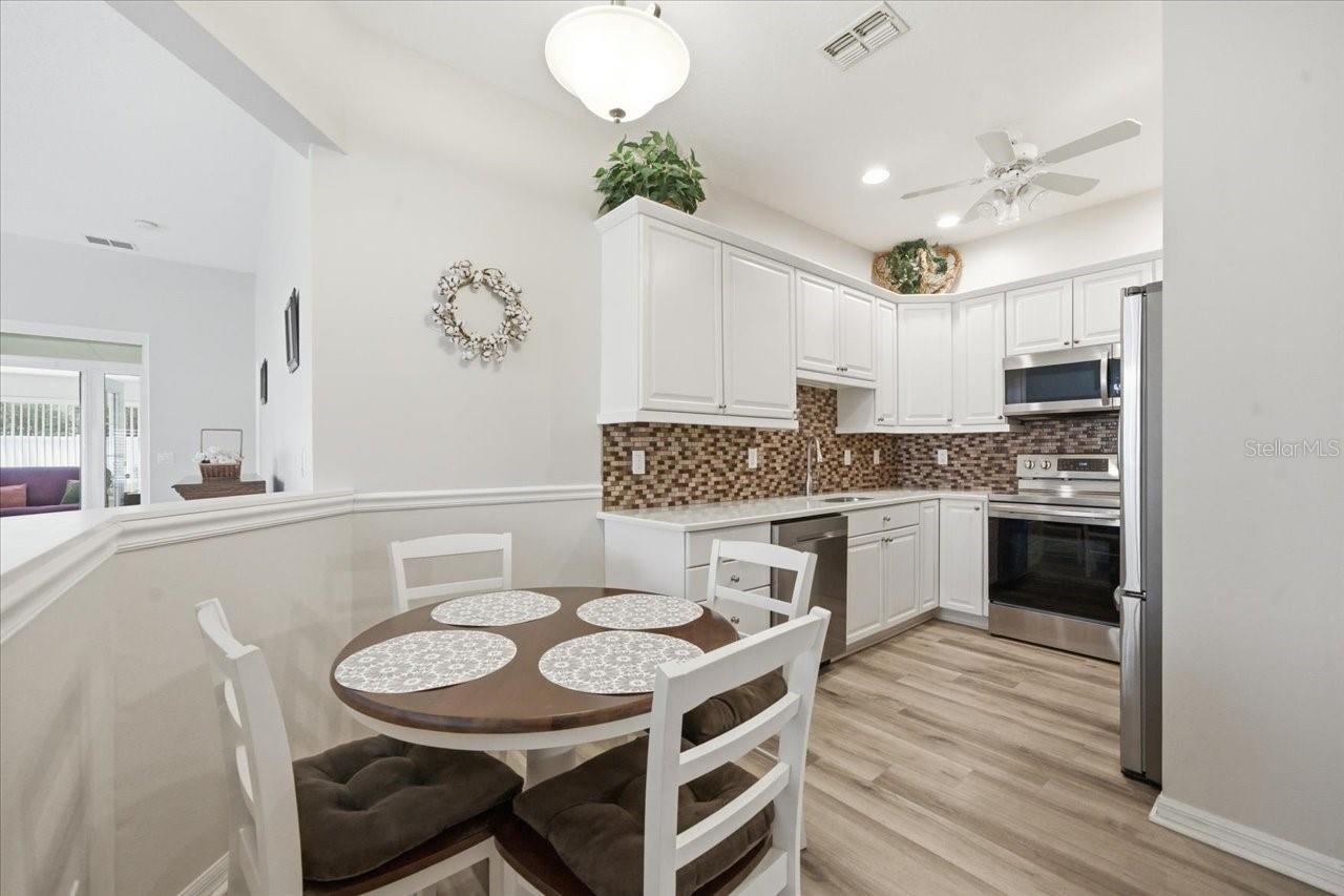 15028 Silversmith Cir Property Photo 2