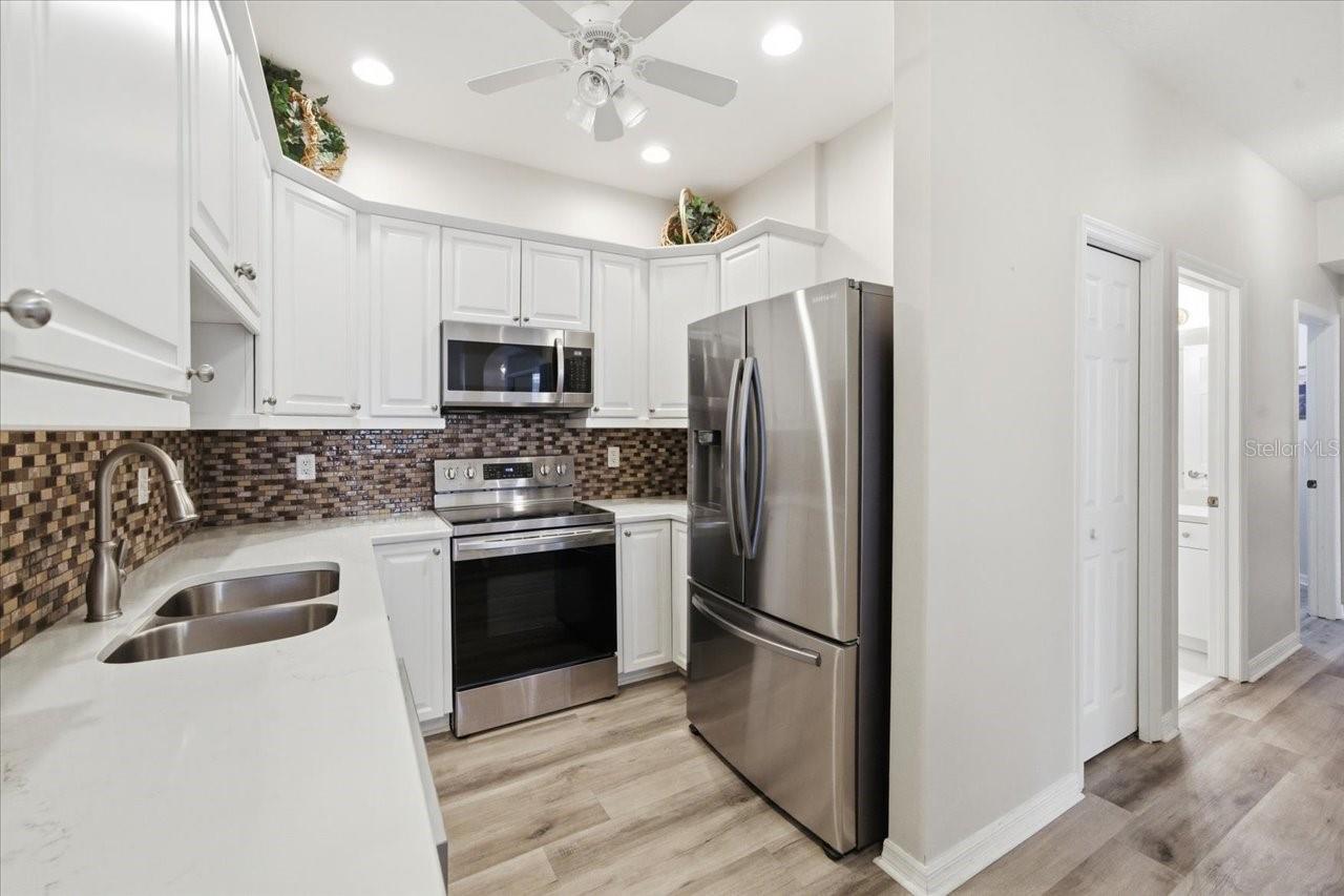 15028 Silversmith Cir Property Photo 16