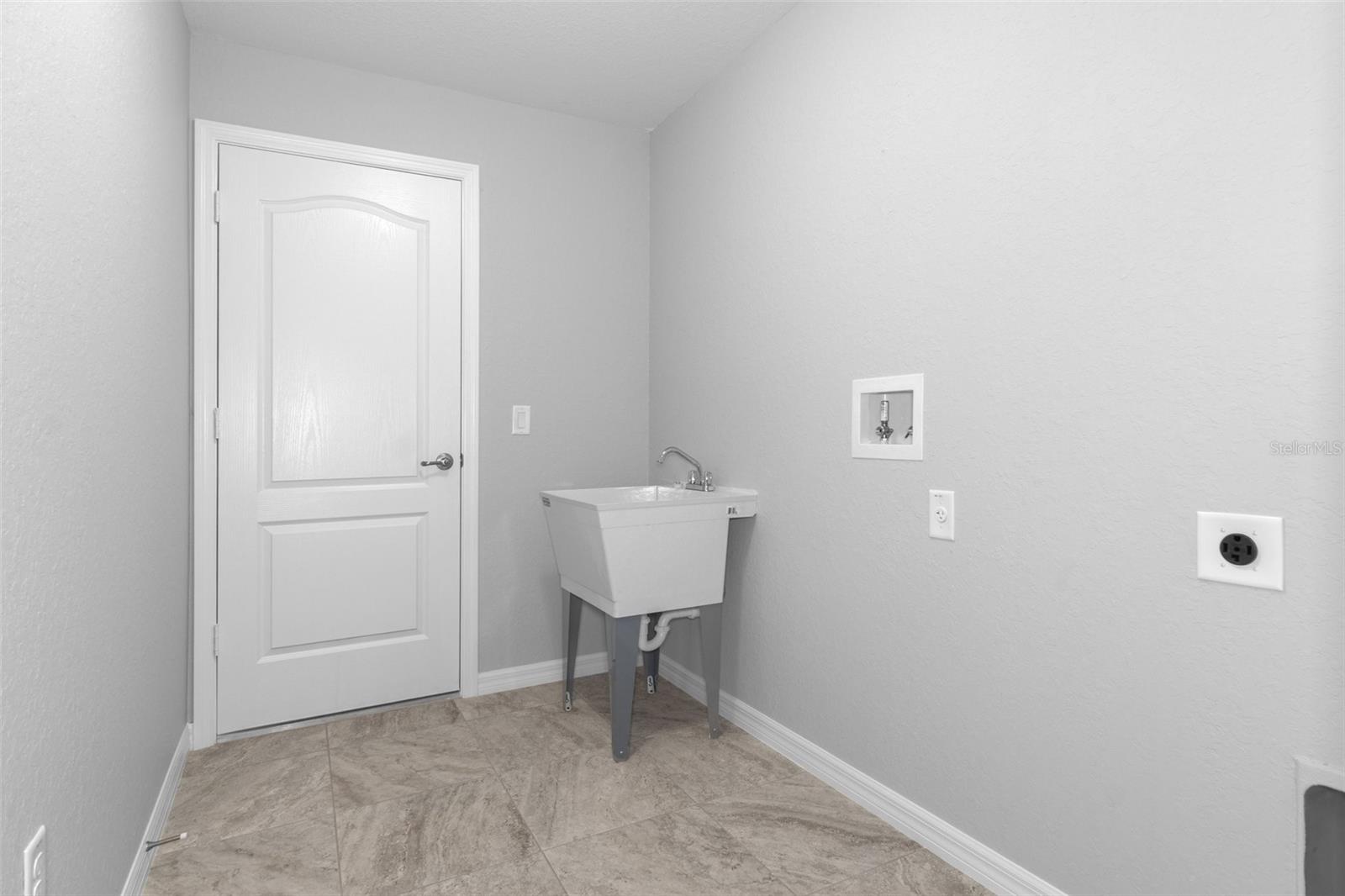16375 Kakawi Rd Property Photo 22