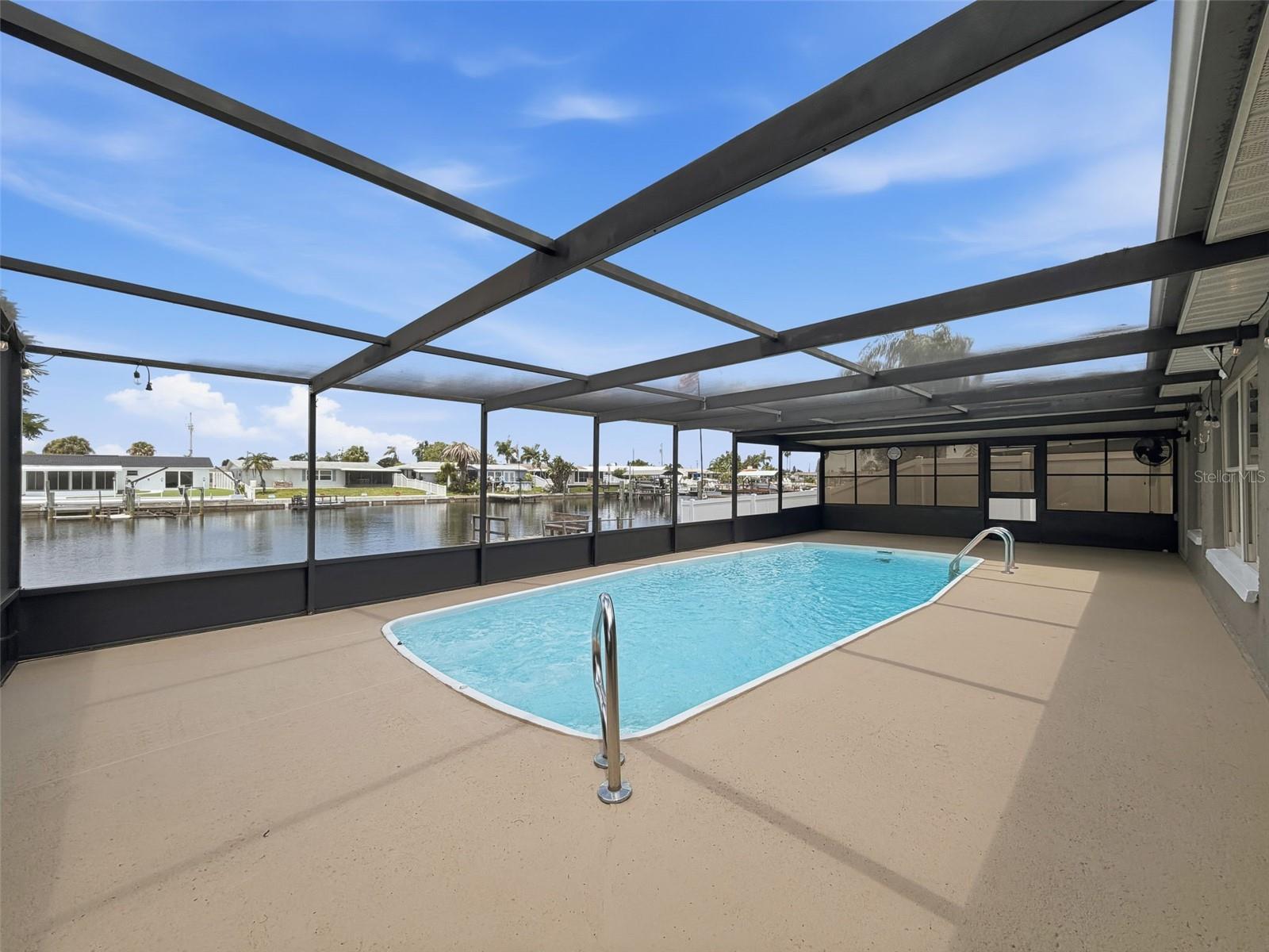 12735 1st Isle Property Photo 1