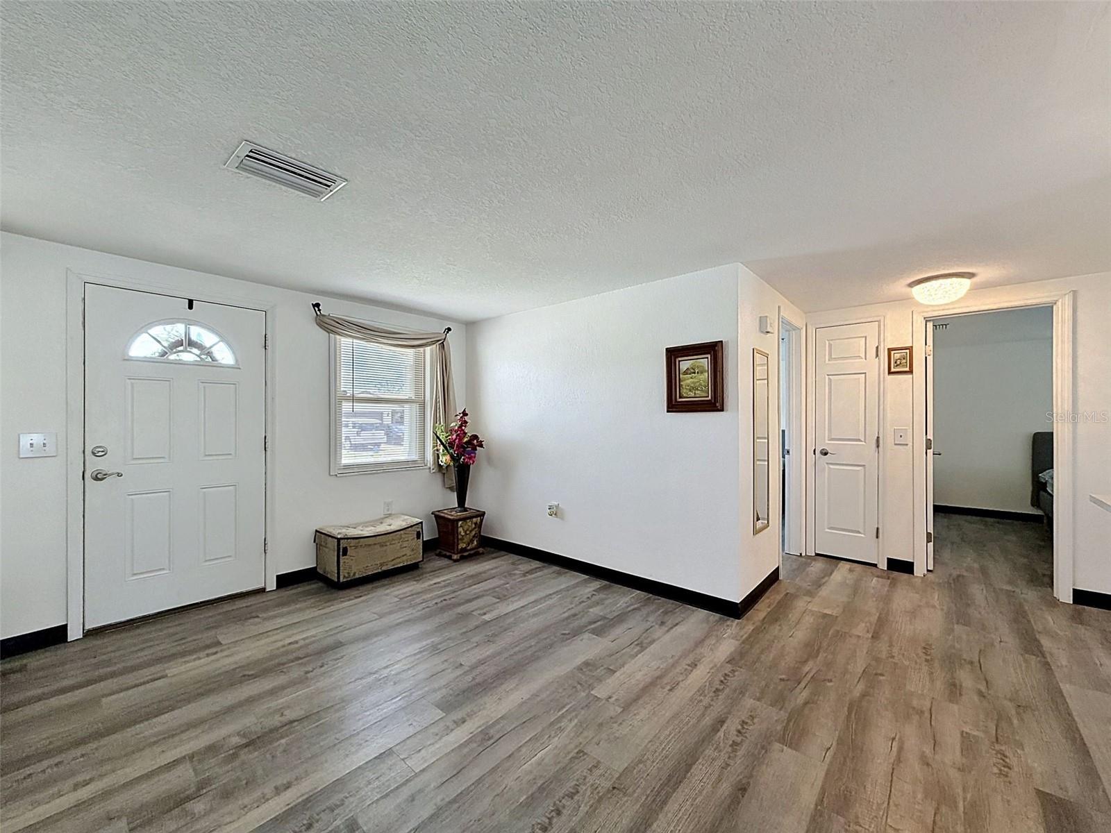 12735 1st Isle Property Photo 5