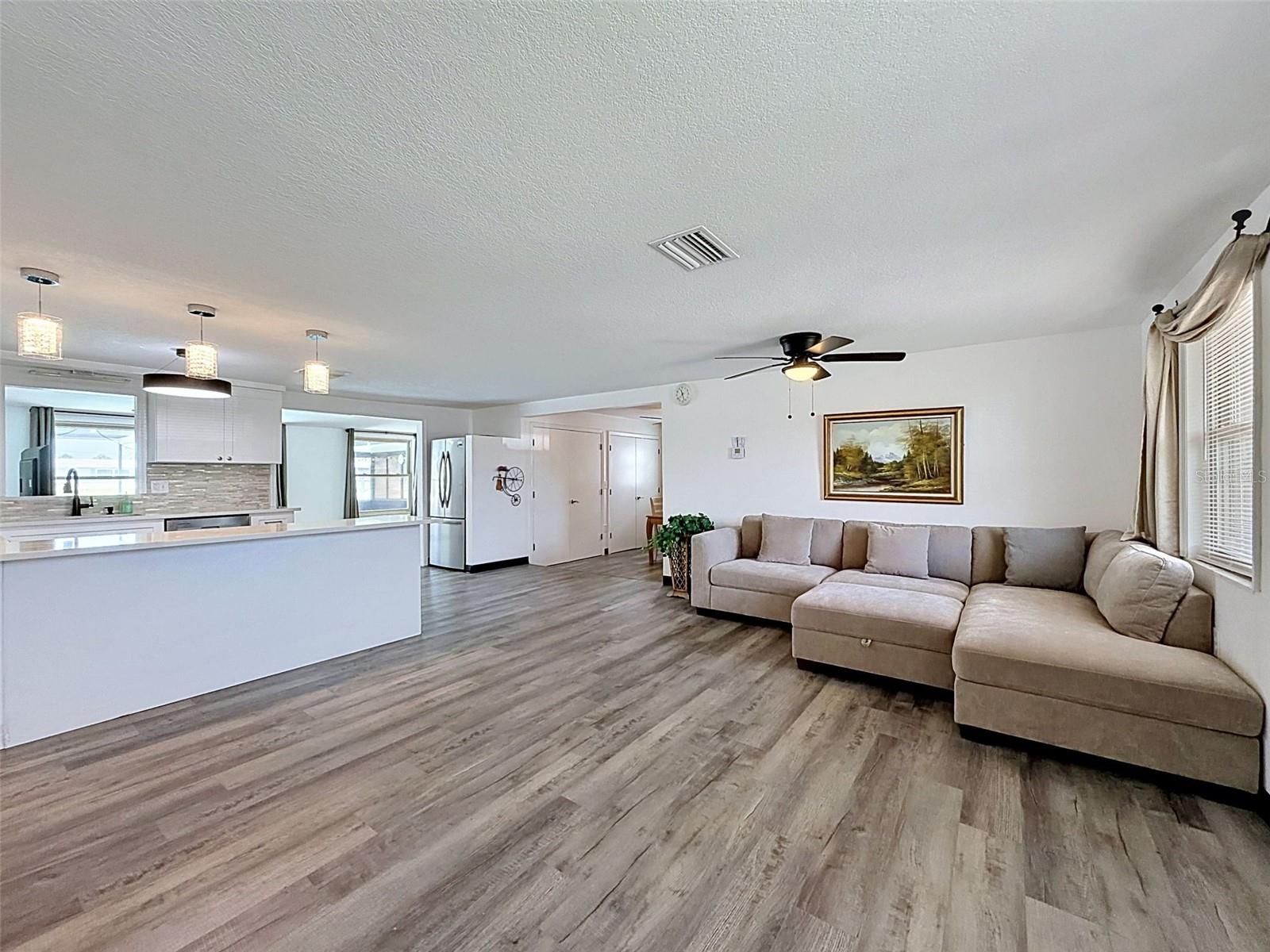 12735 1st Isle Property Photo 6