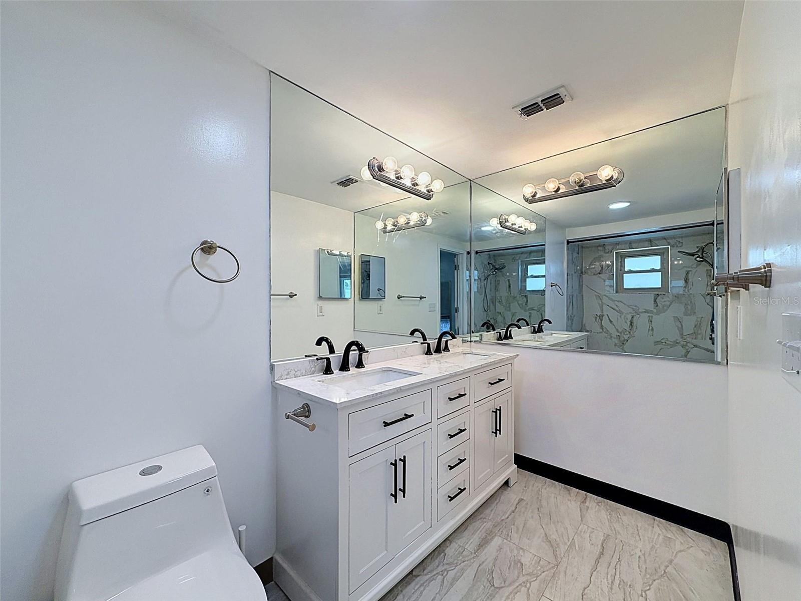 12735 1st Isle Property Photo 31