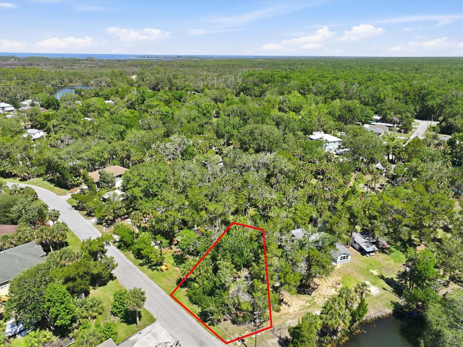 6240 Colony Cir Property Photo 2