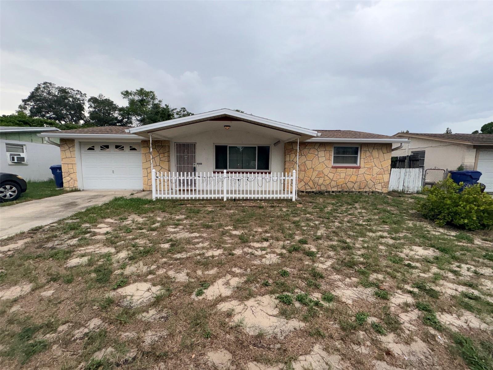 3541 Bigelow Dr Property Photo 2