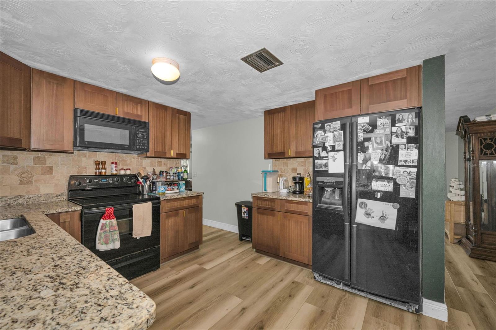 3541 Bigelow Dr Property Photo 12