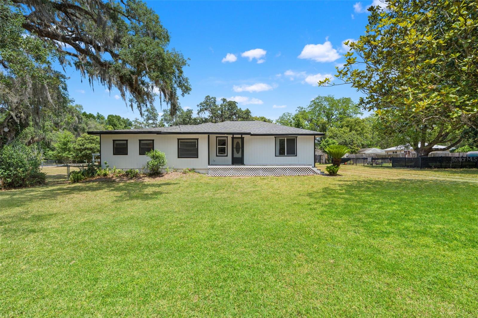 16119 Wilson Blvd Property Photo 1