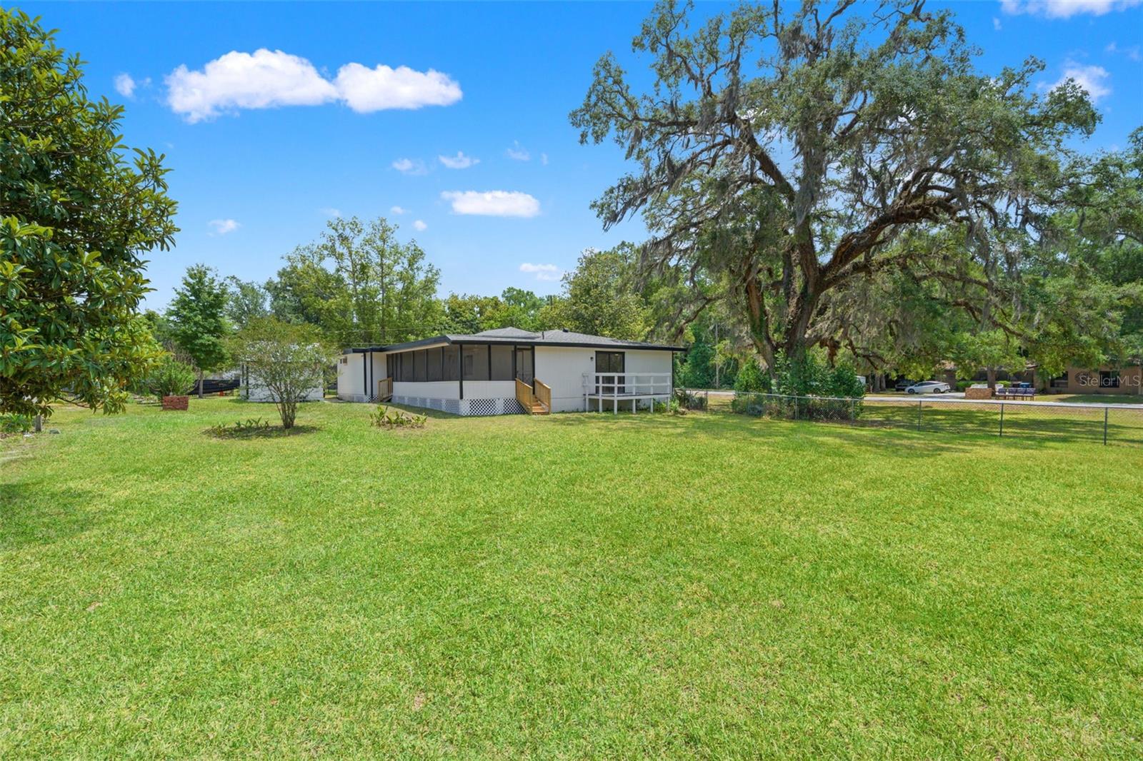 16119 Wilson Blvd Property Photo 3