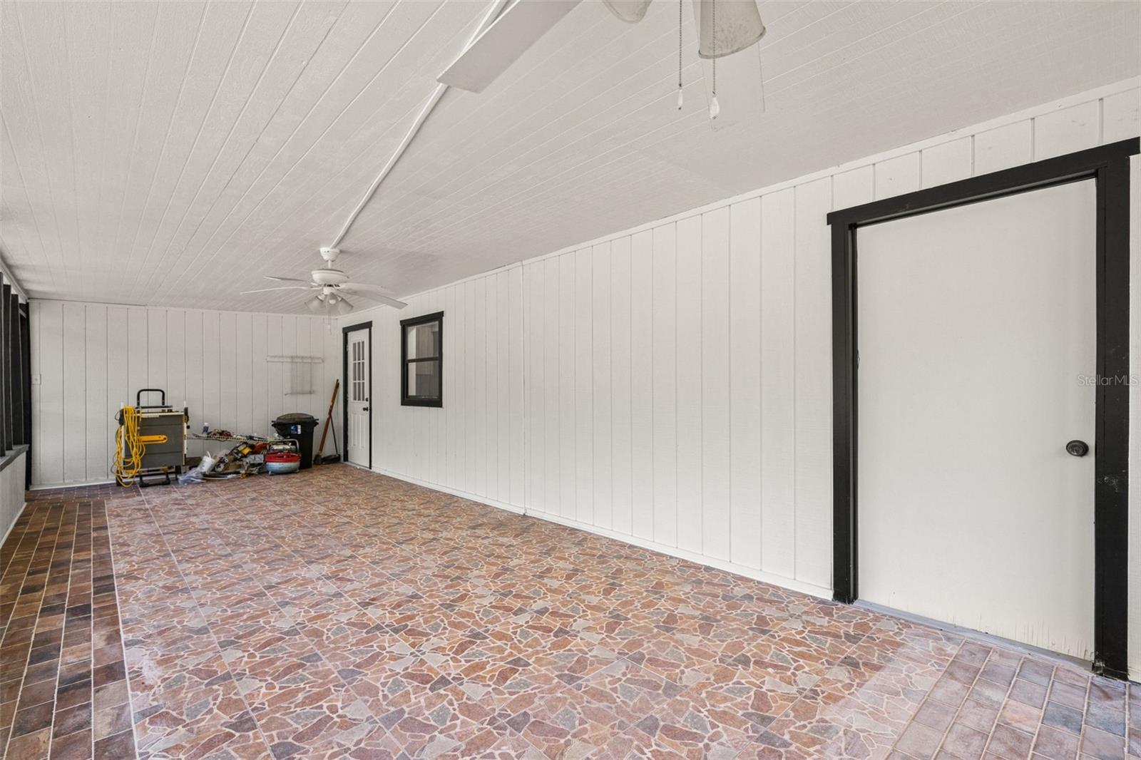 16119 Wilson Blvd Property Photo 29