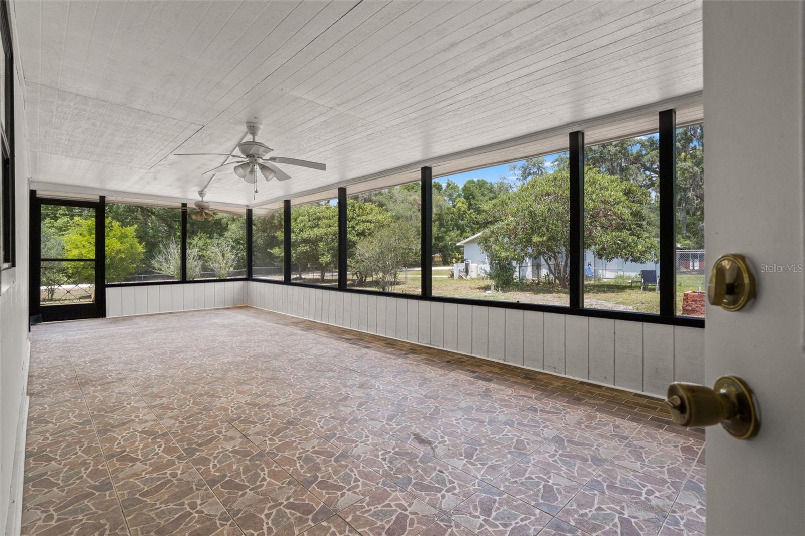 16119 Wilson Blvd Property Photo 30