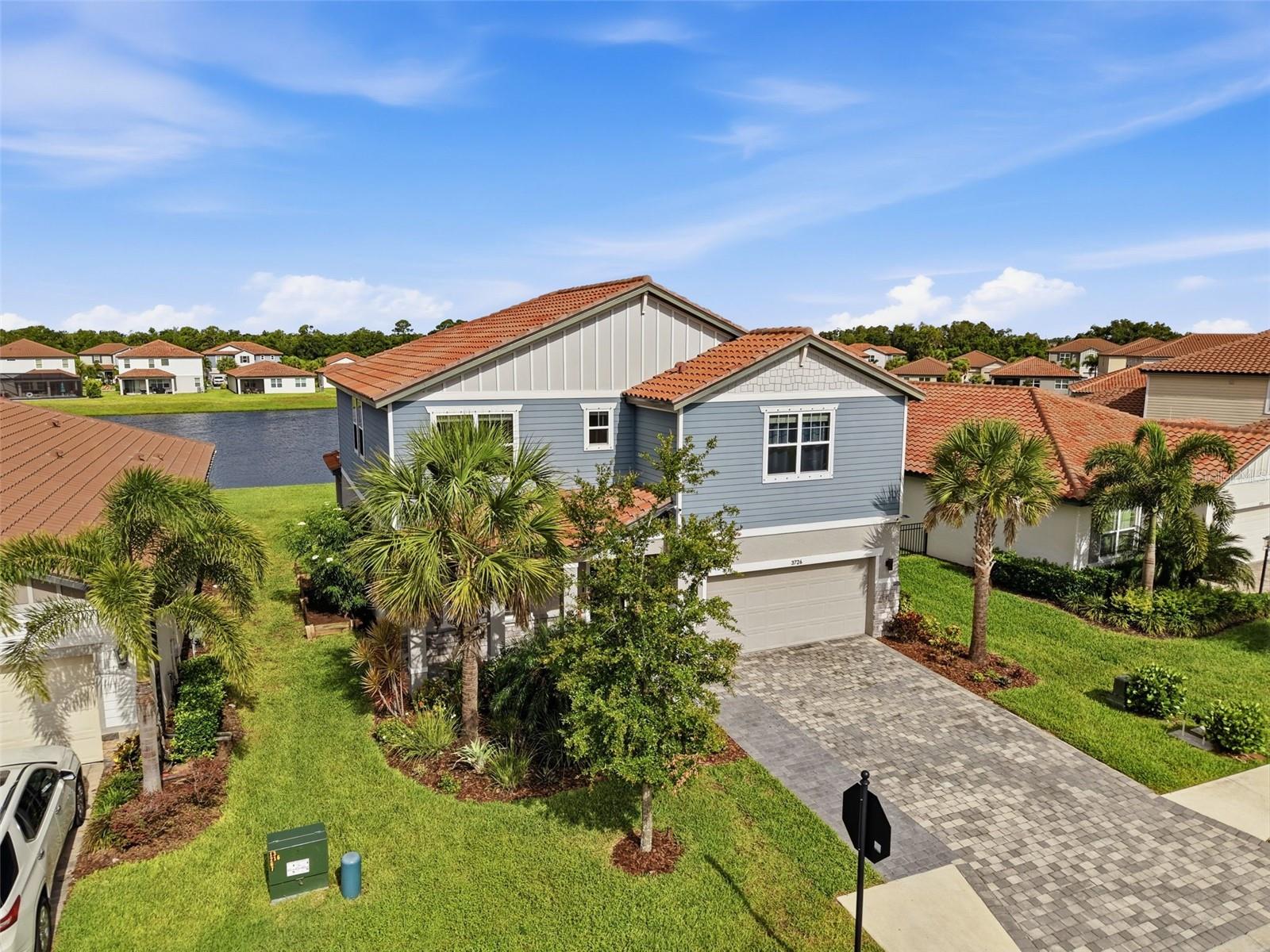 3726 Savanna Palms Ct Property Photo 3