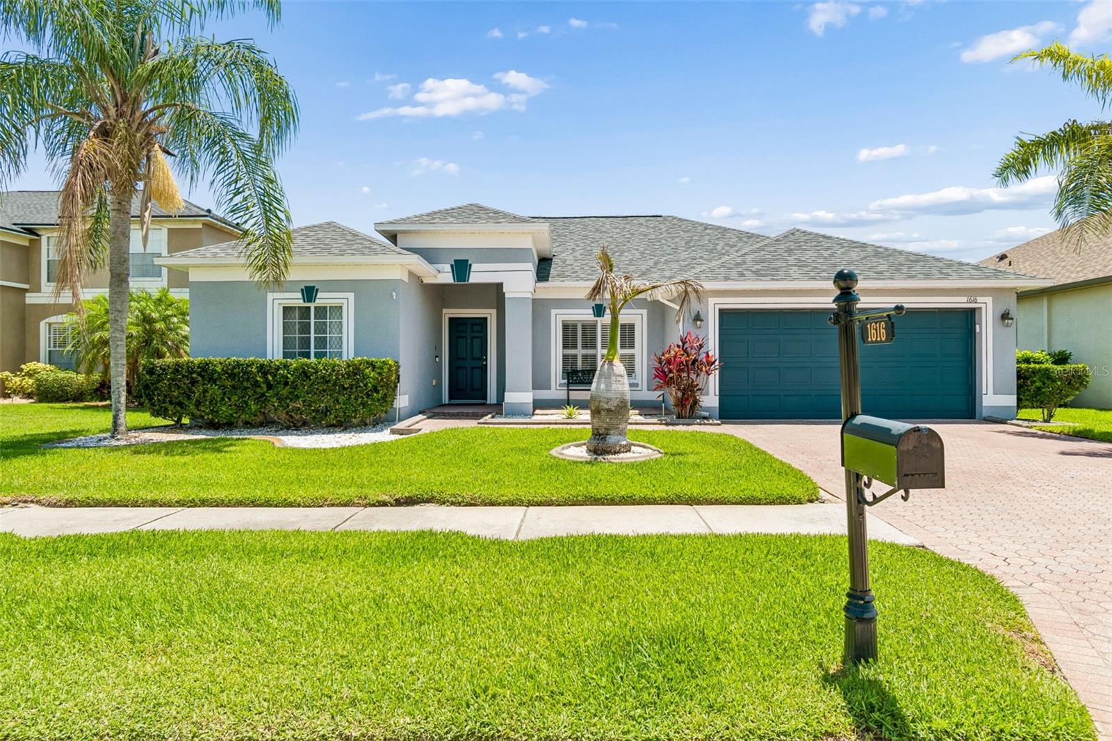 1616 Regal Mist Loop Property Photo 6
