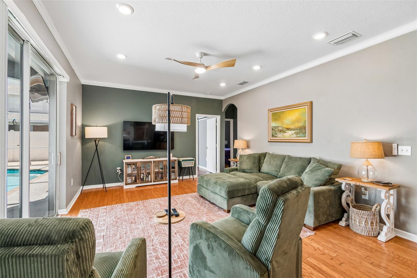 1616 Regal Mist Loop Property Photo 32