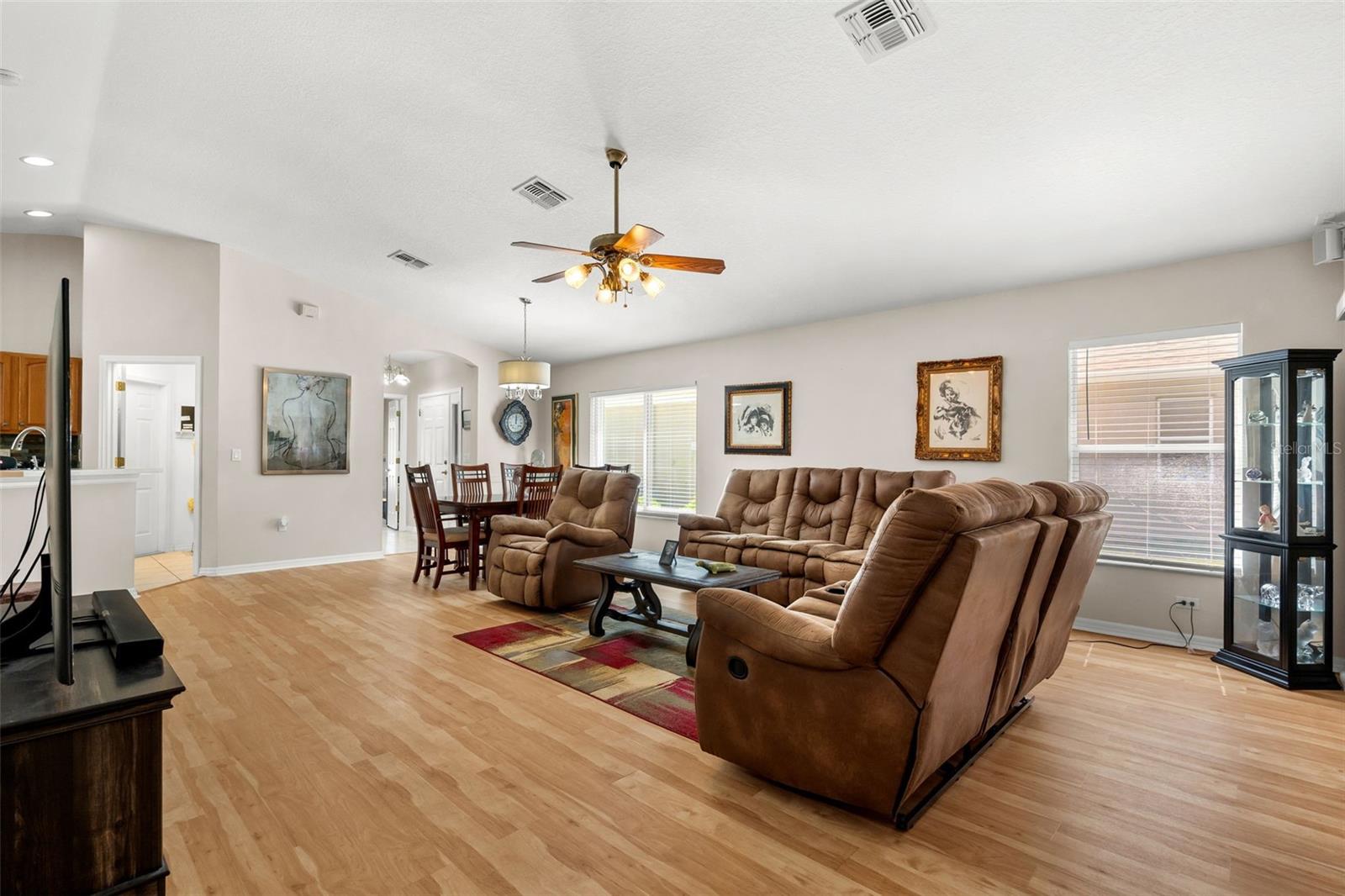11422 Inman Ct Property Photo 8