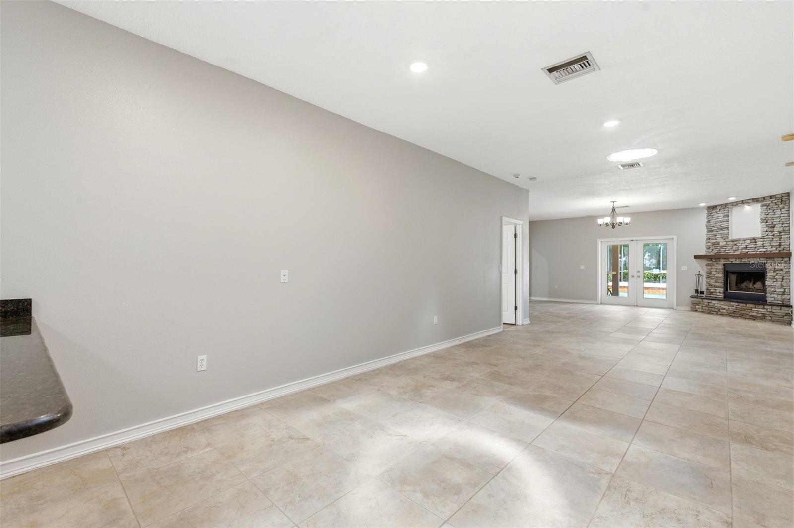 1623 Crossvine Ct Property Photo 15