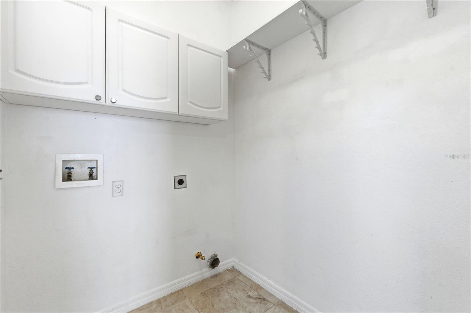 1623 Crossvine Ct Property Photo 39