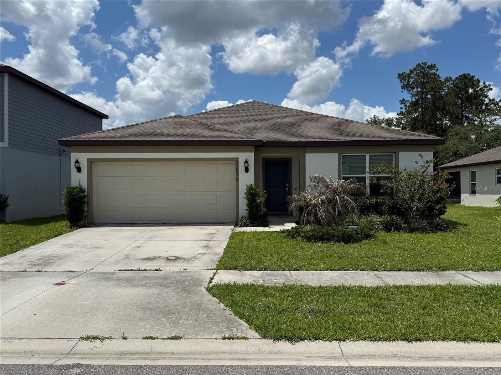 30596 Thunderbird Dr Property Photo 3
