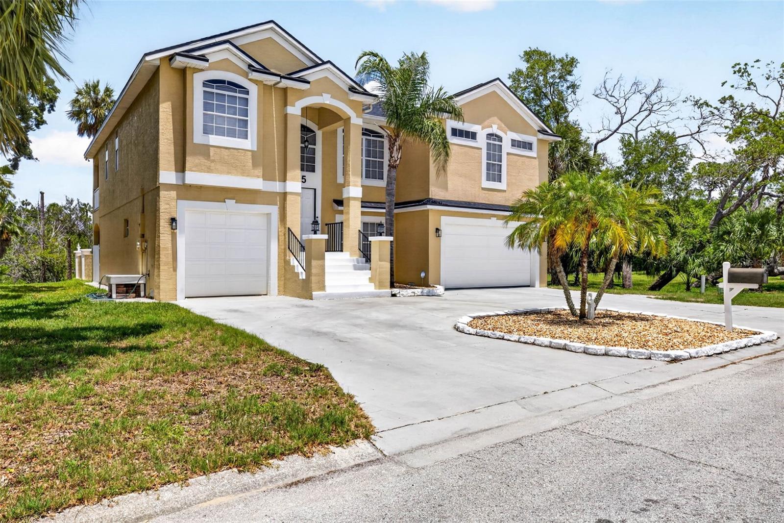 7445 GULF WAY Property Photo 1