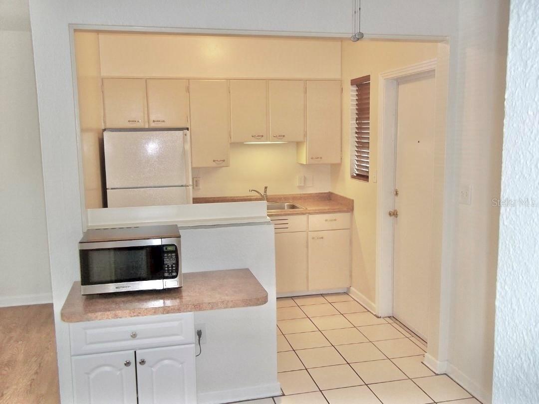 411 Pleasant St Property Photo 35