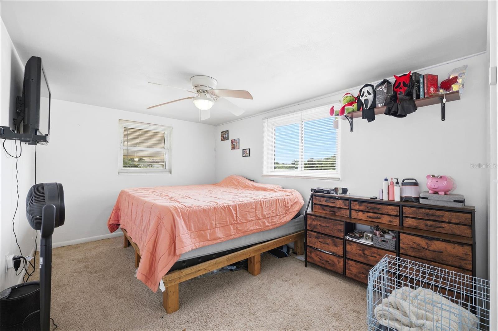 13 E Lemon St Property Photo 4