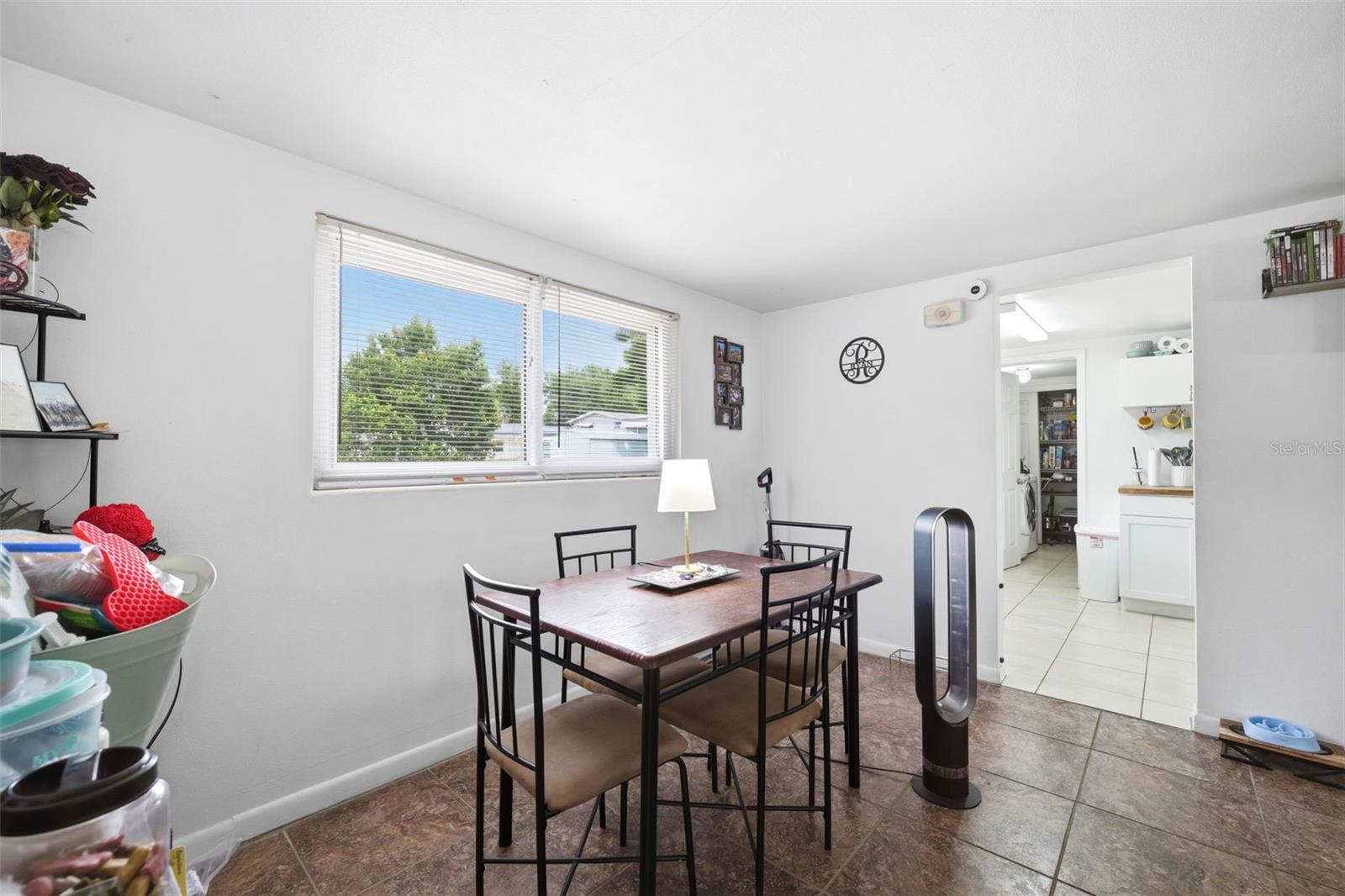 13 E Lemon St Property Photo 12