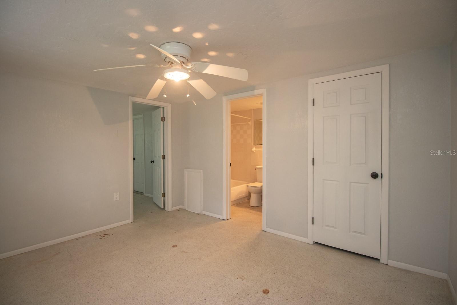5615 Van Doren Ave Property Photo 7
