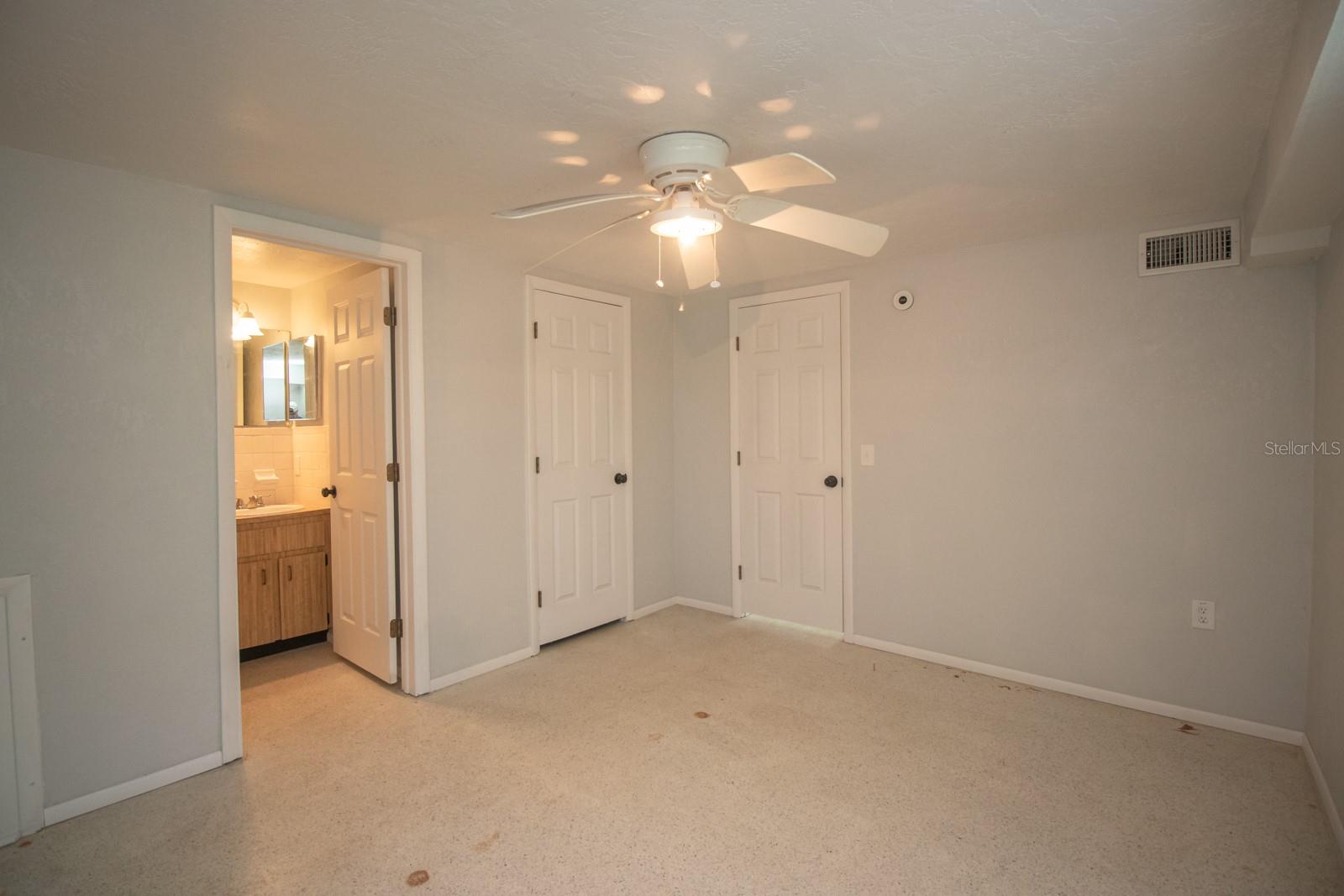 5615 Van Doren Ave Property Photo 8