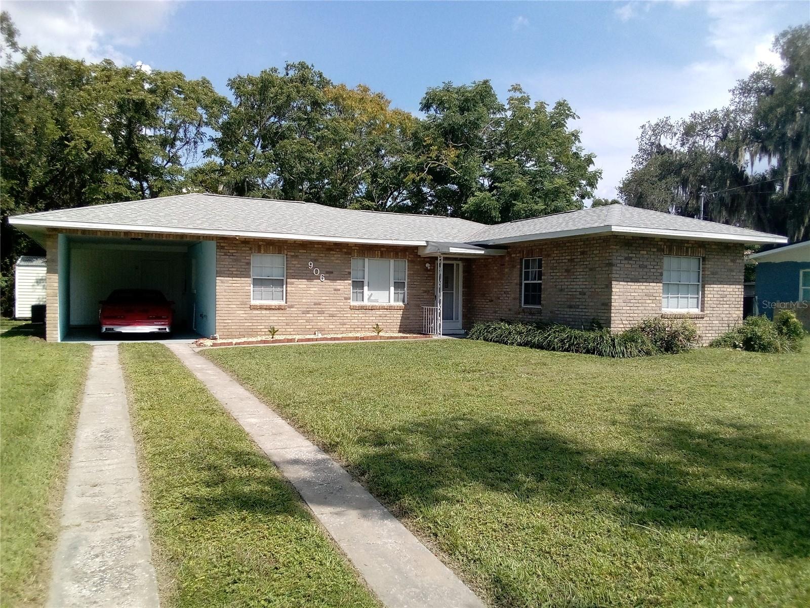 906 Oak Dr Property Photo 1