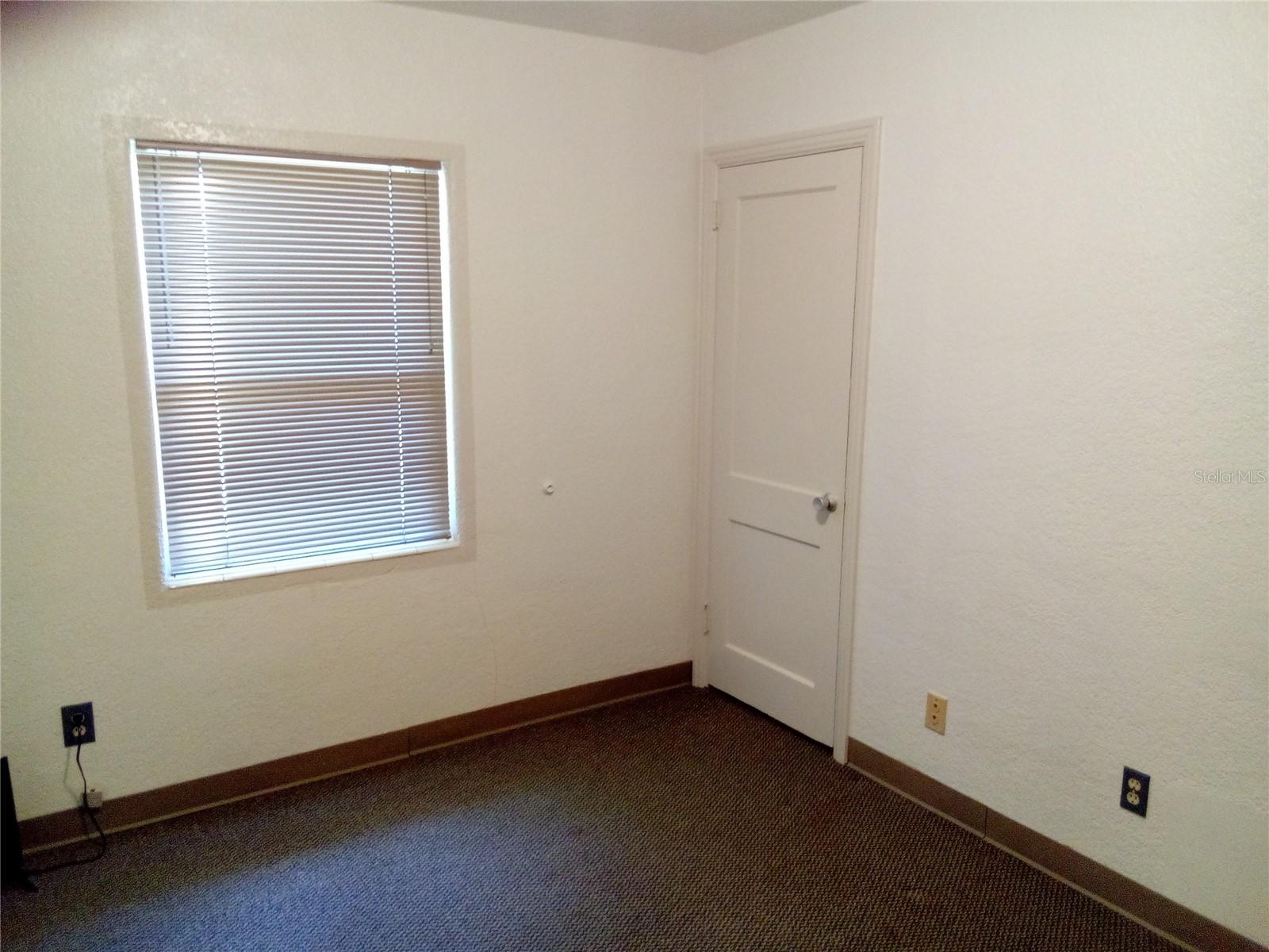 906 Oak Dr Property Photo 15