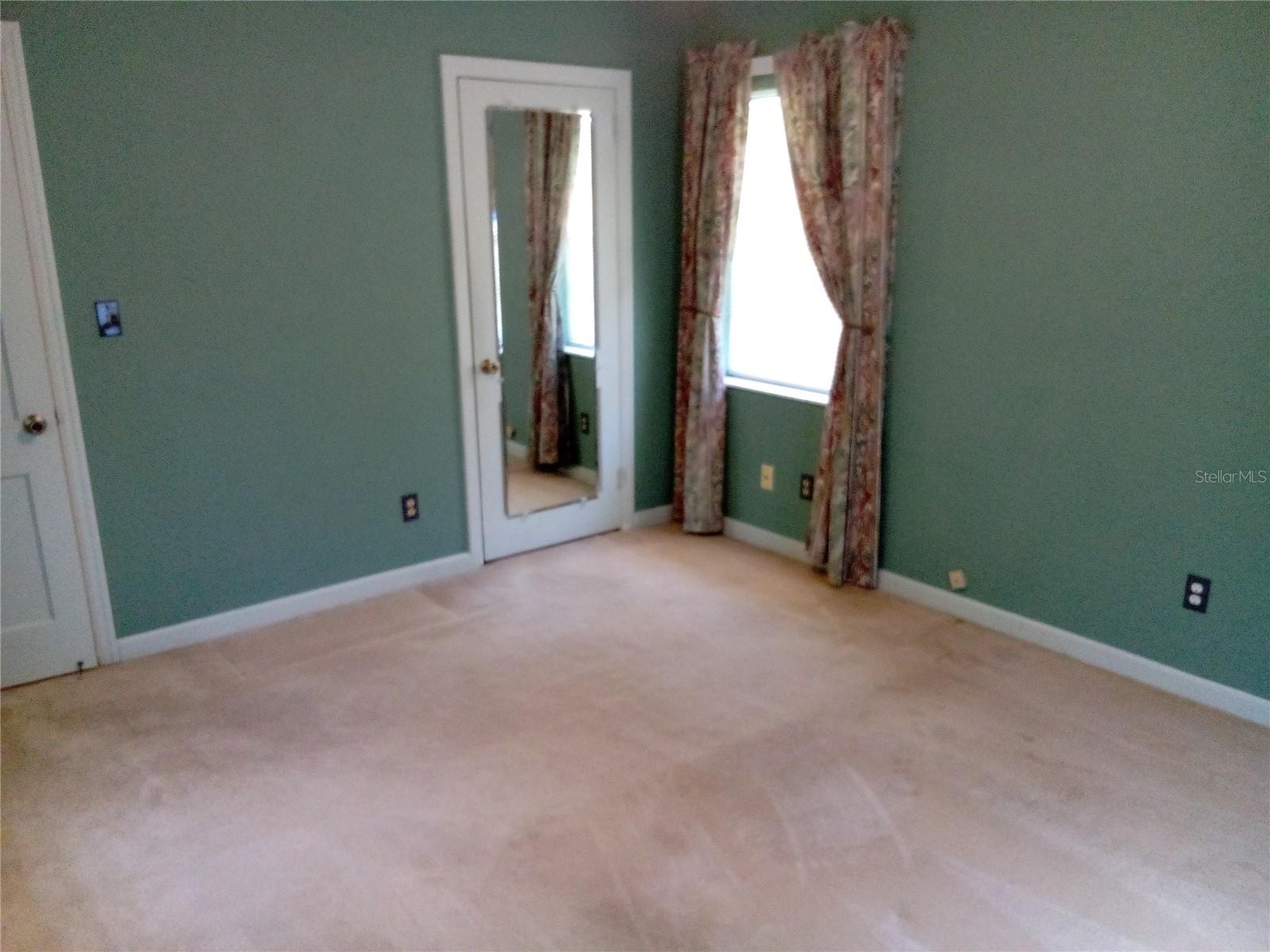 906 Oak Dr Property Photo 20
