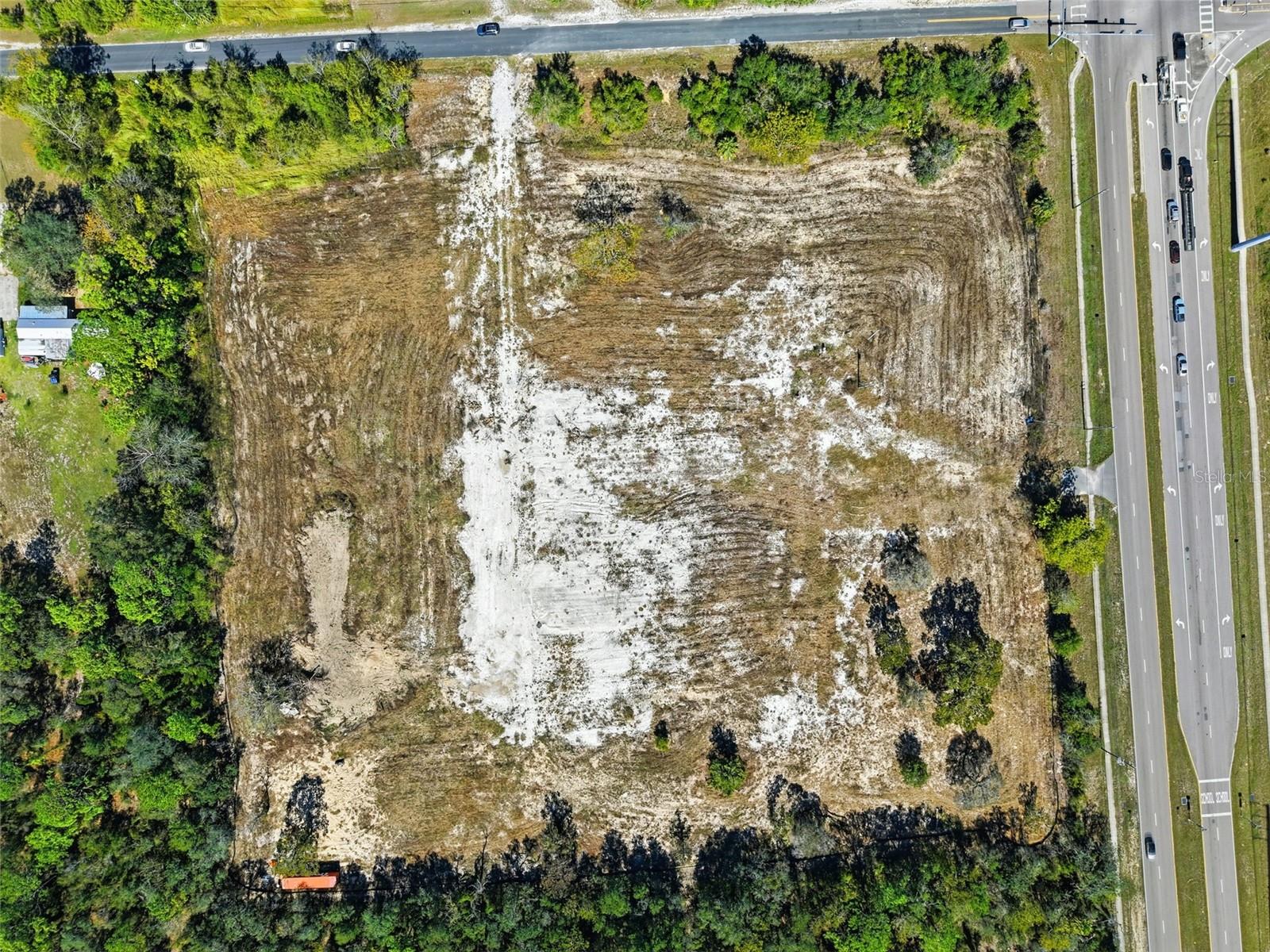9247 Sunshine Grove Rd Property Photo 4