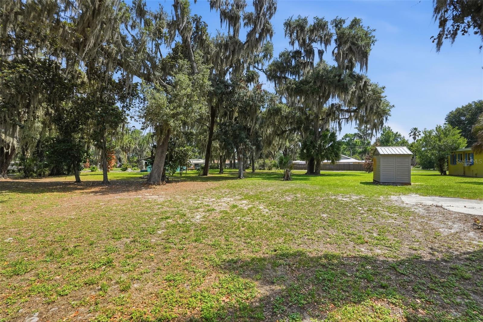 951 Cr 453 Property Photo 32