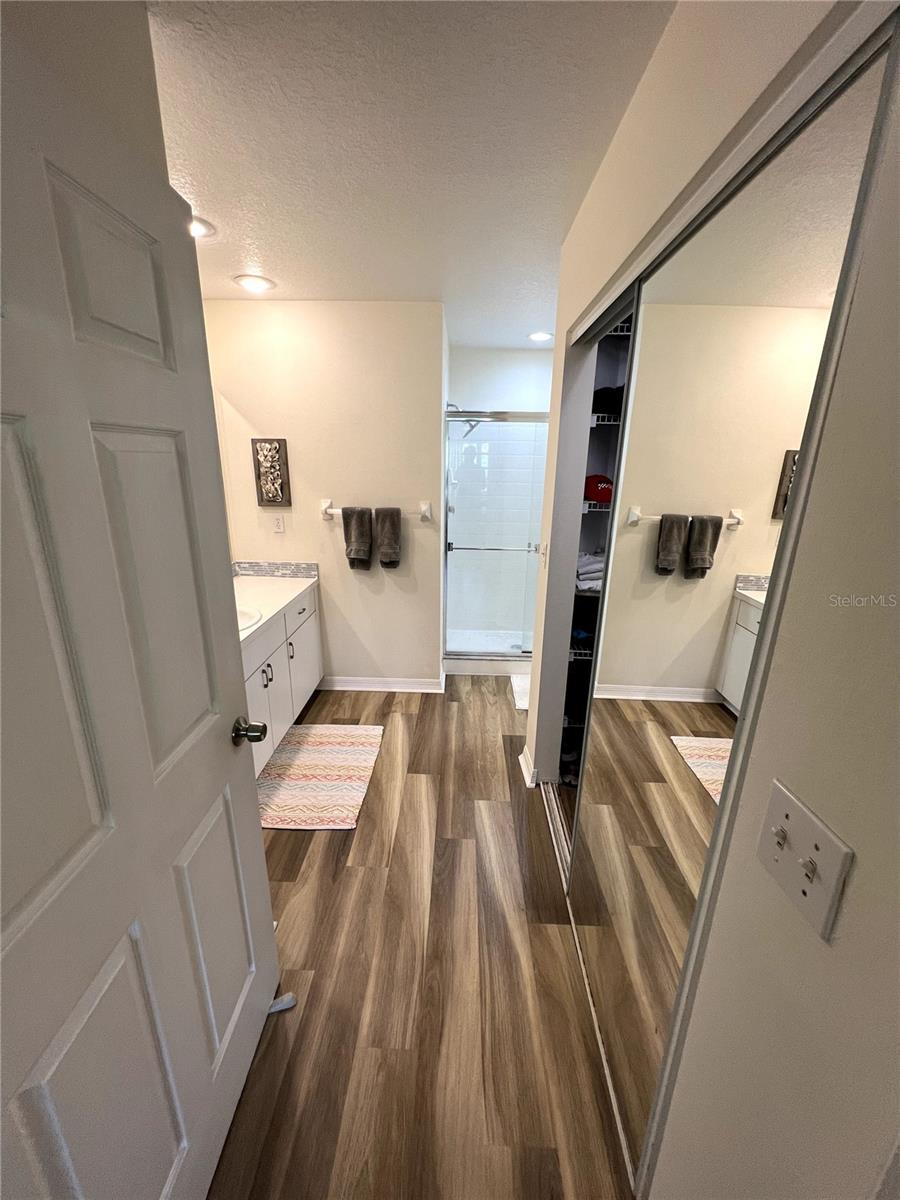 9485 Hamlin Blvd #8 Property Photo 18