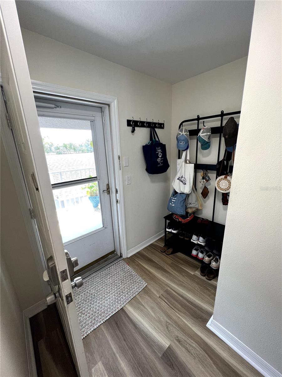 9485 Hamlin Blvd #8 Property Photo 27