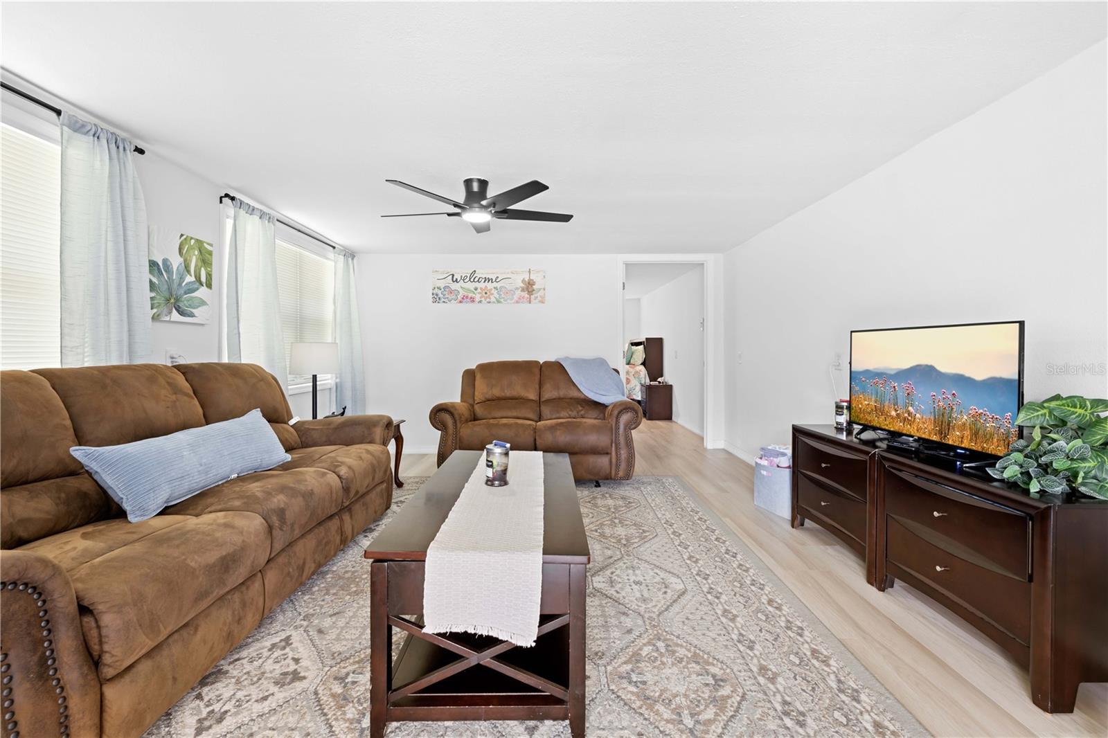7281 Aberdeen Ct Property Photo 6