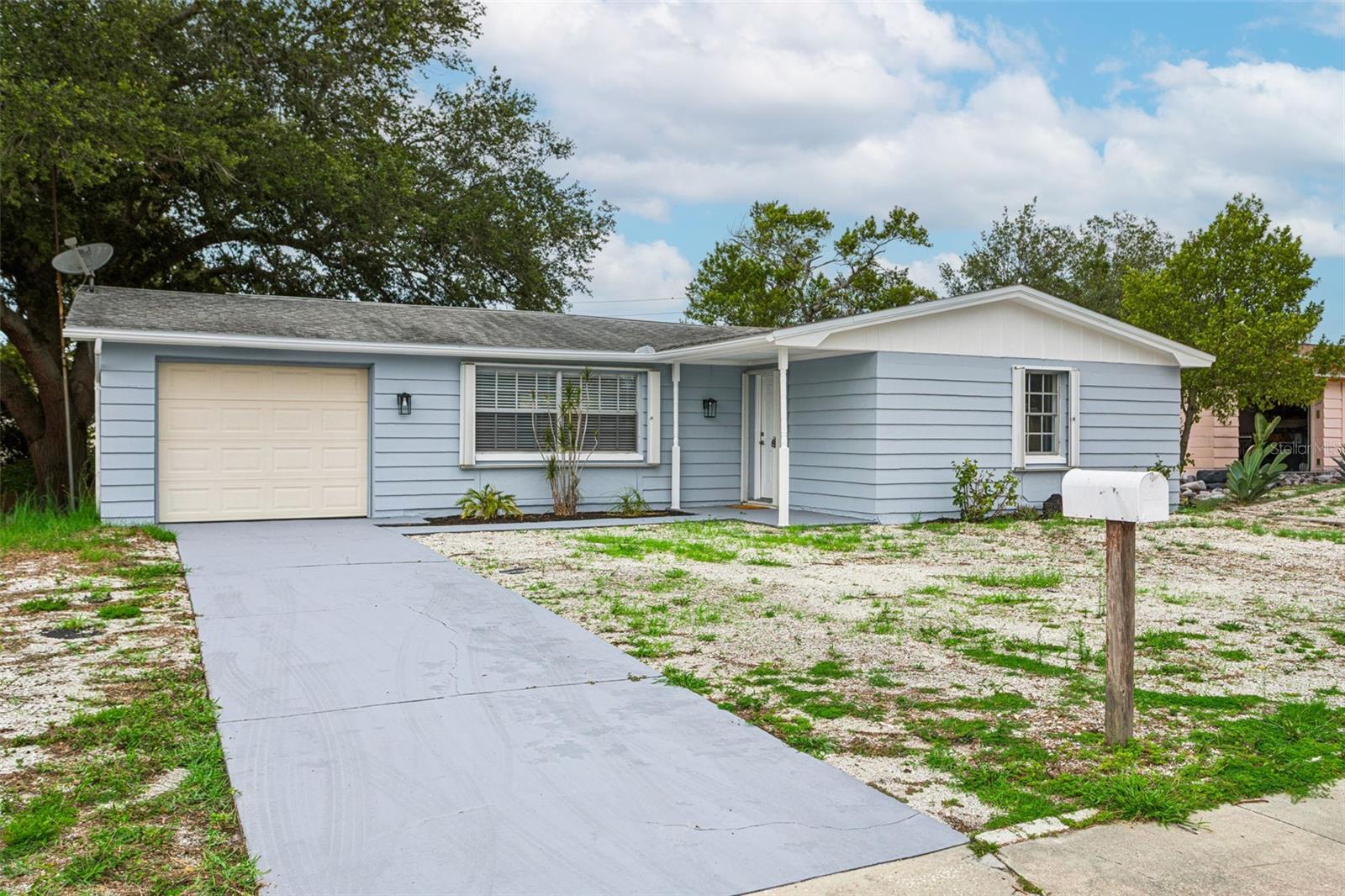 3115 PALAMORE DR Property Photo 1