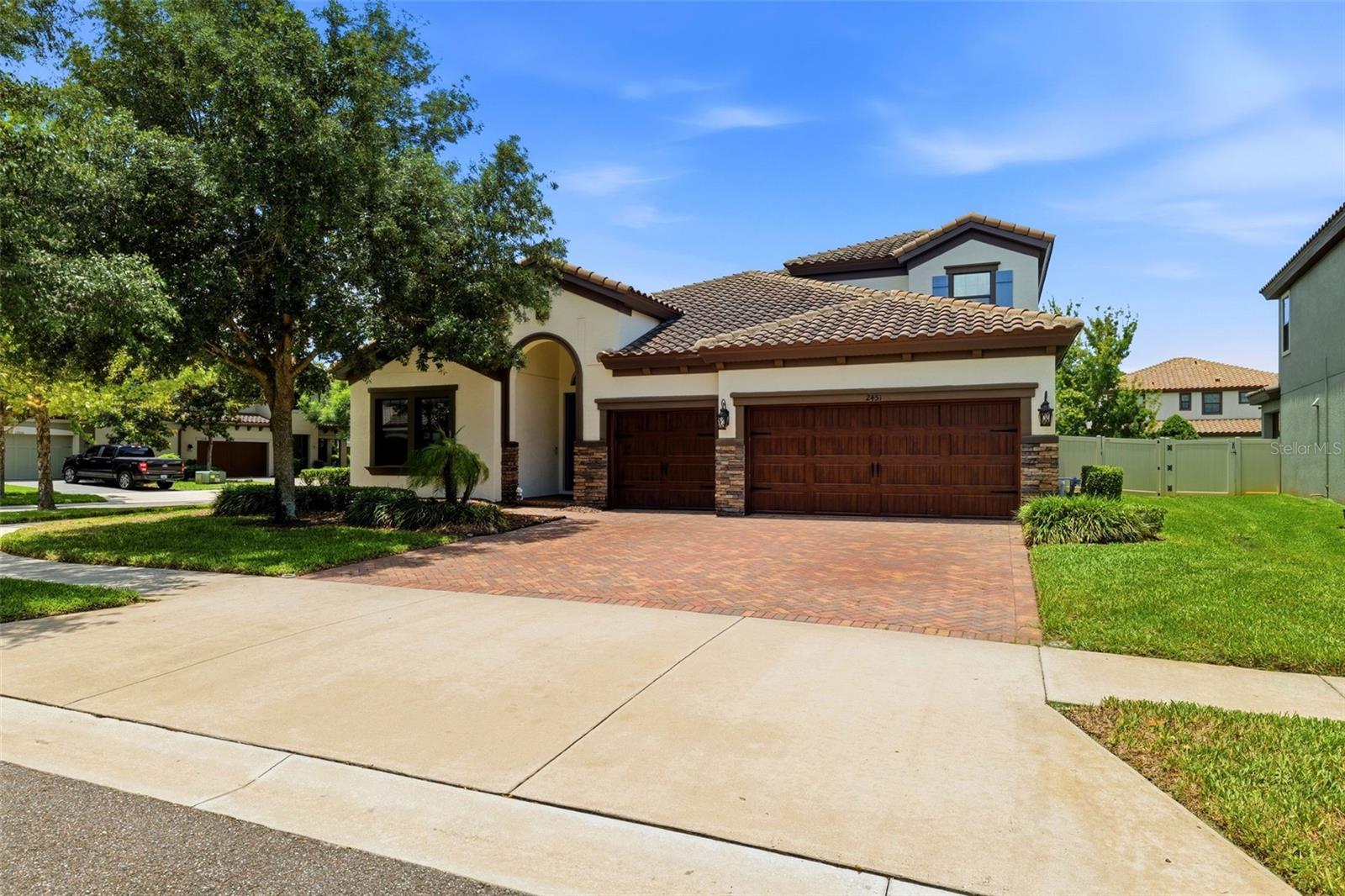 2451 SLADE AVE