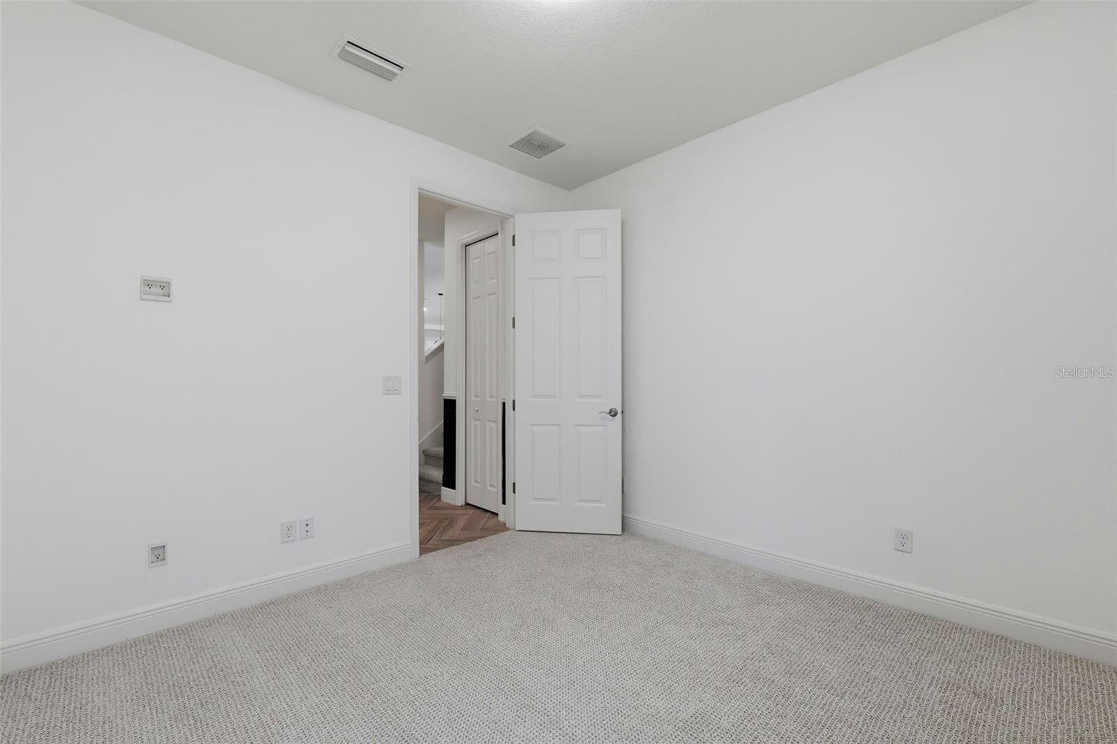 2451 Slade Ave Property Photo 43